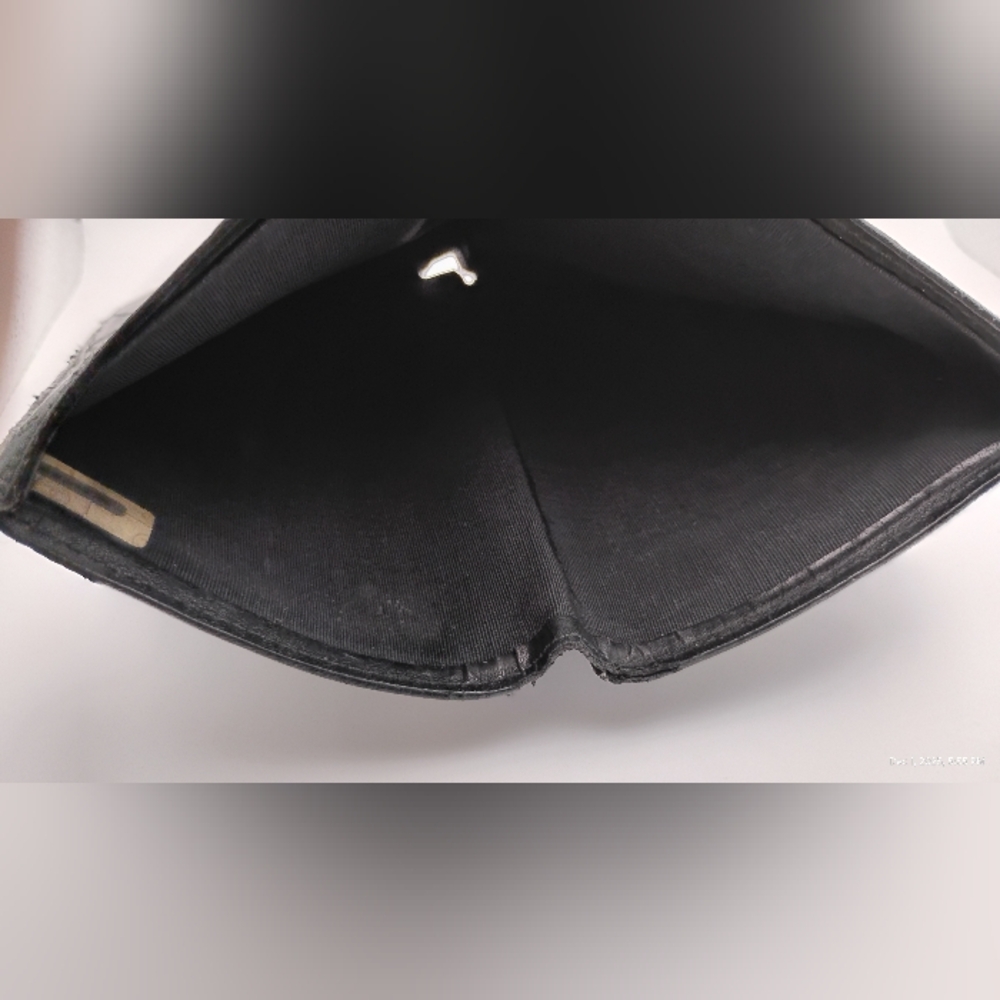 CHANEL Vintage Black Quilted Leather Long Wallet - Picture 6 of 7